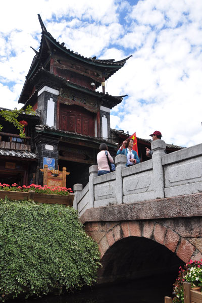 Lijiang--Where idleness is the order of the day