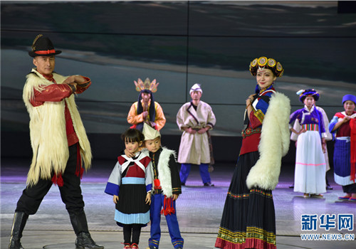 Ethnic costumes staged in Lijiang