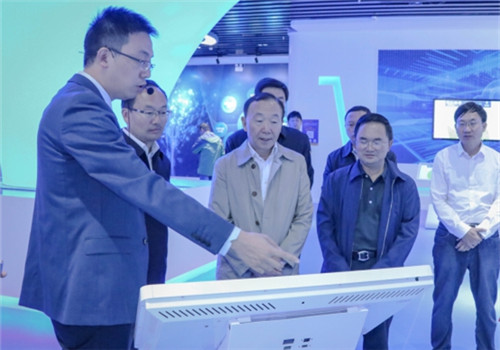 Lijiang steps up big data tourism applications