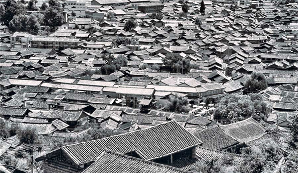 Old Town of Lijiang memoir: 20 years as a World Cultural Heritage site