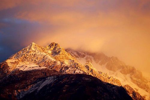 Yunnan's top sunrise destination in winter