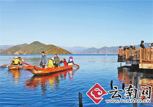 Lugu Lake sees tourism boom in 2017