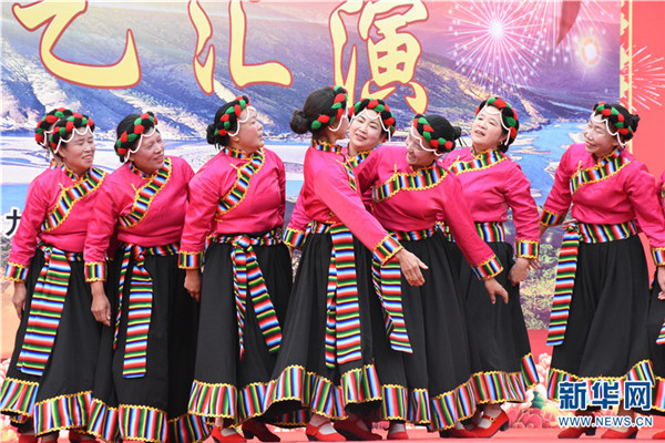 Arts and dance entertain townships in Lijiang