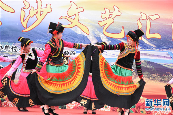 Arts and dance entertain townships in Lijiang