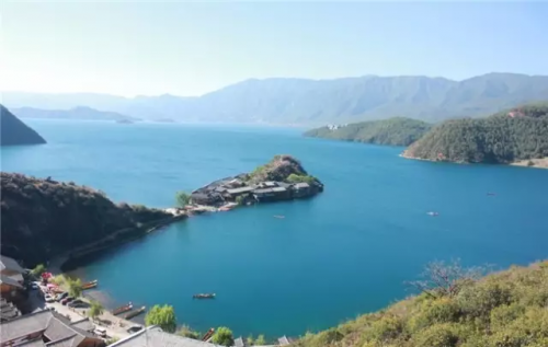 Lugu Lake sees tourism boom in 2017