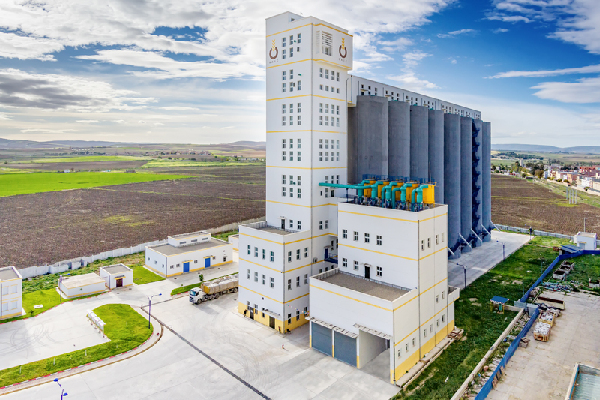 Algerian concrete granary wins national award