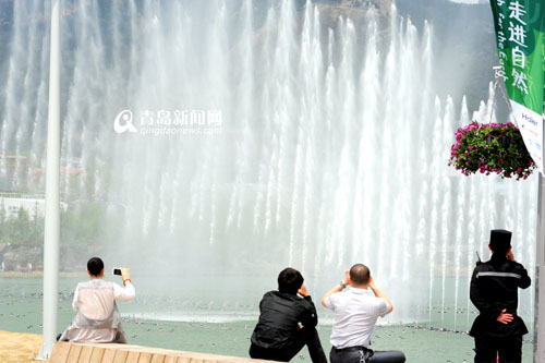 Musical fountain entertains Qingdao expo visitors