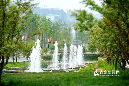 Musical fountain entertains Qingdao expo visitors