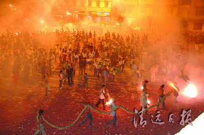 Incense Dragon Dancing