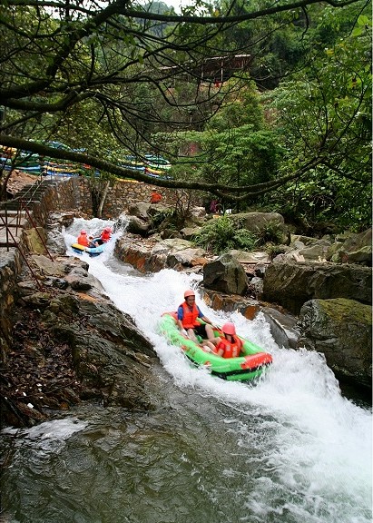 Rafting in Qingyuan