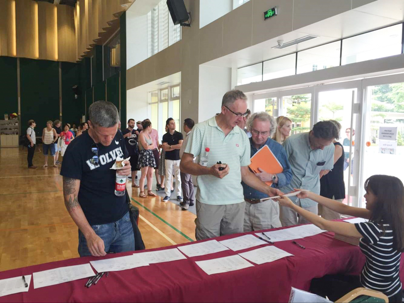 Chinese culture lectures for foreigners held in Guangzhou