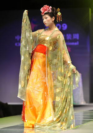 Fashion show: Enthralling Tang Dynasty