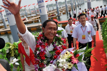 First Chinese man circum-navigates globe in an unpowered sailboat