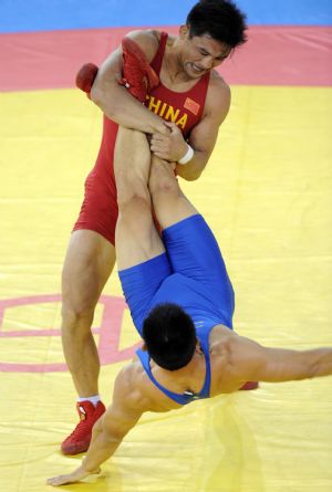 Li Ruicai grabs men's freestyle 96kg gold at National Games