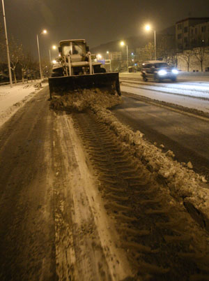 Snowstorm raids Shandong province