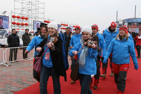 09-10 Clipper Round the World yacht race sails off from Qingdao