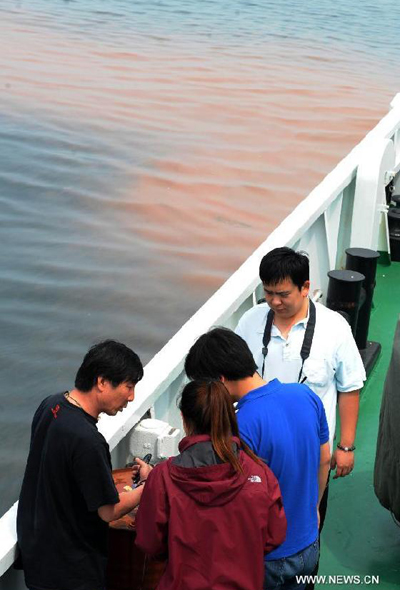 Five blocks of red tide detected in waters near Rizhao