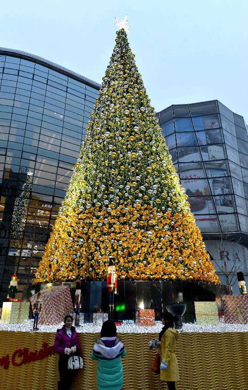 Christmas decorations seen in downtown Jinan