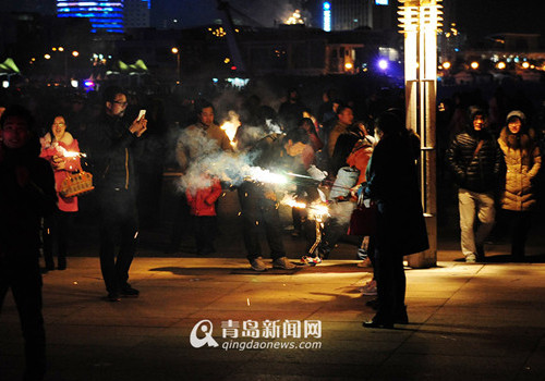 Firework display in Qingdao to celebrate Lantern Festival