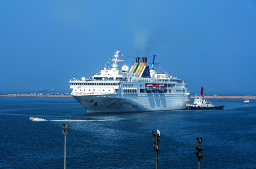 Luxury cruise ship connects Yantai and Japan