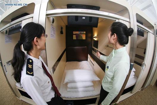 China's first capsule hotel opened in Qingdao