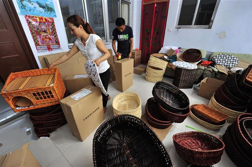 Cultural crafts pull Linyi villages out of poverty