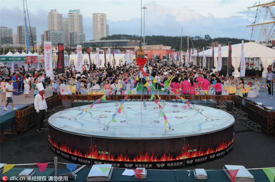 Qingdao delights taste buds with seafood delicacies