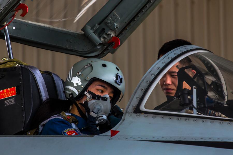 Female pilots fly JH-7 fighter bombers