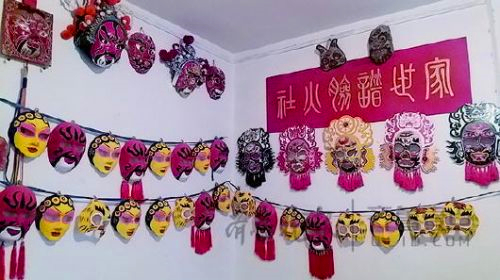 Shandong intangible cultural heritage classroom: paint your own shehuo mask
