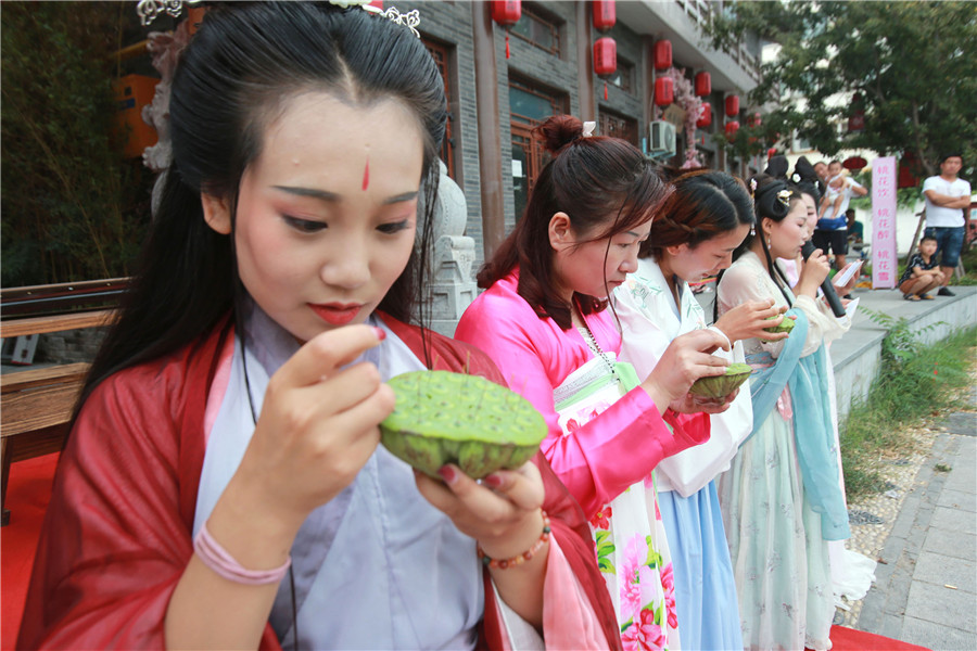 Chinese Valentine's Day celebrated in ancient way