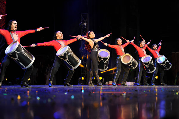 Acrobatics awards limber-up in Penglai