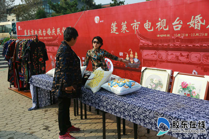 Penglai holds exhibition on wedding-related folk customs