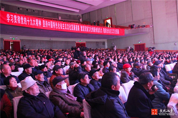 Shandong opera amuses Henan audience