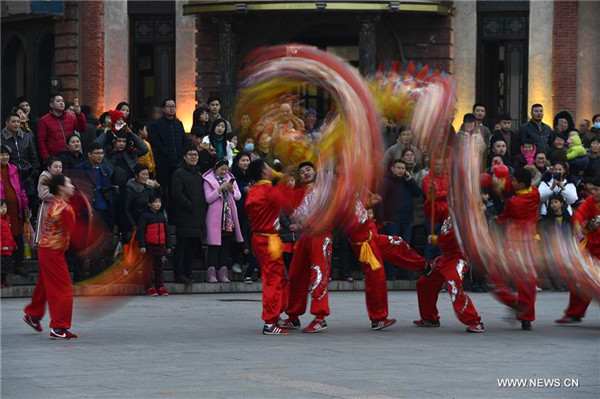 Folk performance held in Shandong to greet new year