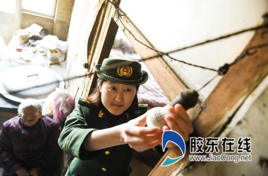 Yantai female soldiers celebrate International Women's Day