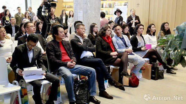 Report on Chinese art galleries released in Beijing