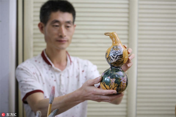 Painted gourds add color to Shandong