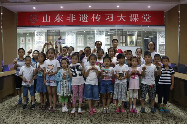 Shandong intangible cultural heritage classroom: the art of egg carving