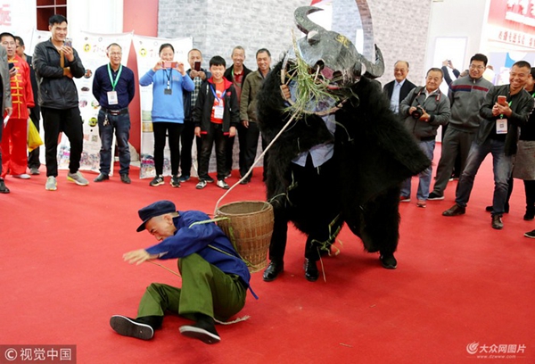 Cultural expo dazzles Taierzhuang ancient town