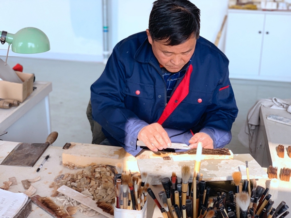 At a glance: process of making traditional writing brushes