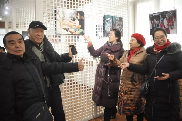 Photo exhibition relives highlights of Shandong cultural consumption season