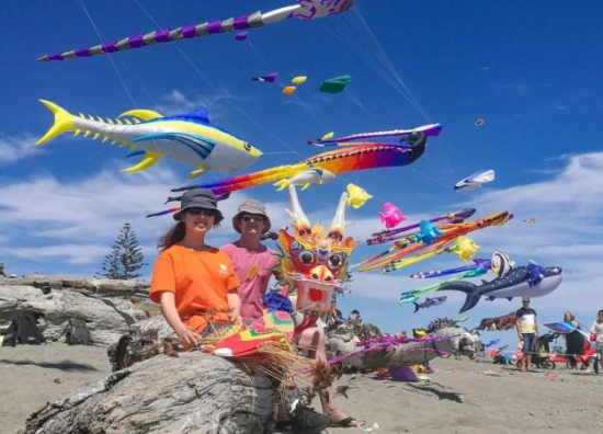 Chinese kites debut at 7th Otaki Kite Festival in New Zealand