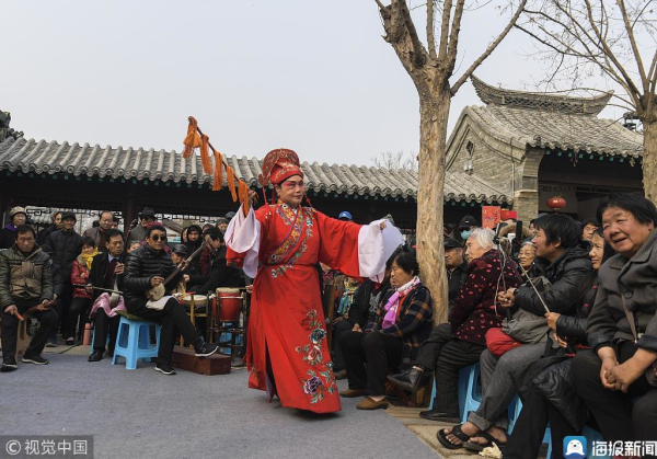 Jinan residents marveled by traditional opera