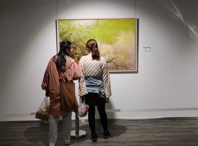 Chinese Landscape Oil Paintings Exhibition opens in Weifang