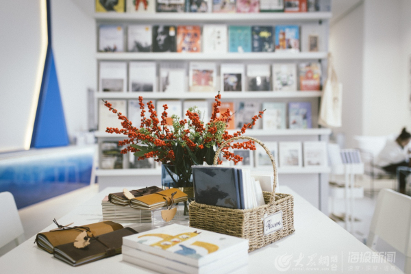 Enjoy a moment of inner peace at Yantai Ideal Bookstore