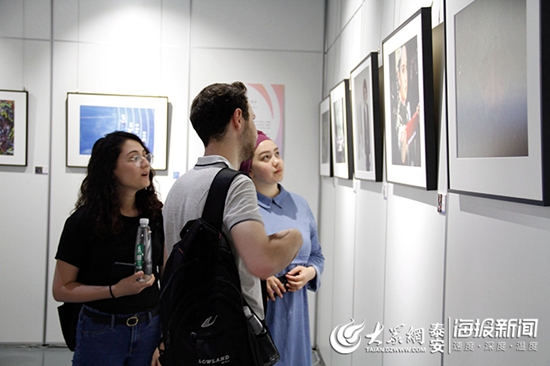 Photo exhibition promotes ties with Silk Road nations