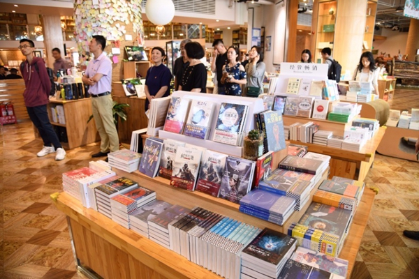 Bookstores become new attractions in Qingdao