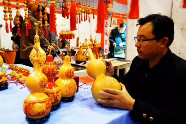 Folk arts, crafts expo to be staged in Yantai