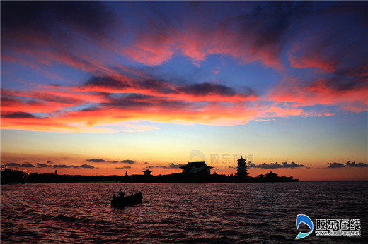 Penglai Pavilion: from dusk till dawn