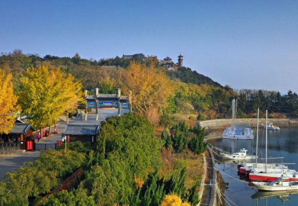 Admire Penglai scenery in early winter